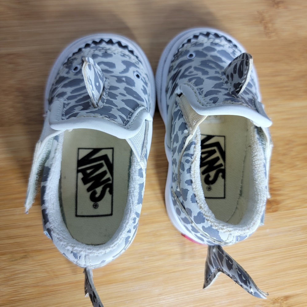 Vans Toddler 3.0 Slip-On V Shark Gray Leopard Print Sneakers 3D Fins 721356 - Picture 5 of 8